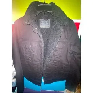 Womens Levi's Black Trucker Jacket with Sherpa linen